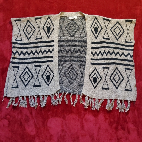 Ann Taylor Loft Geo Open Poncho Sweater Women's Small Beige Tribal Aztec Coastal - Picture 1 of 6
